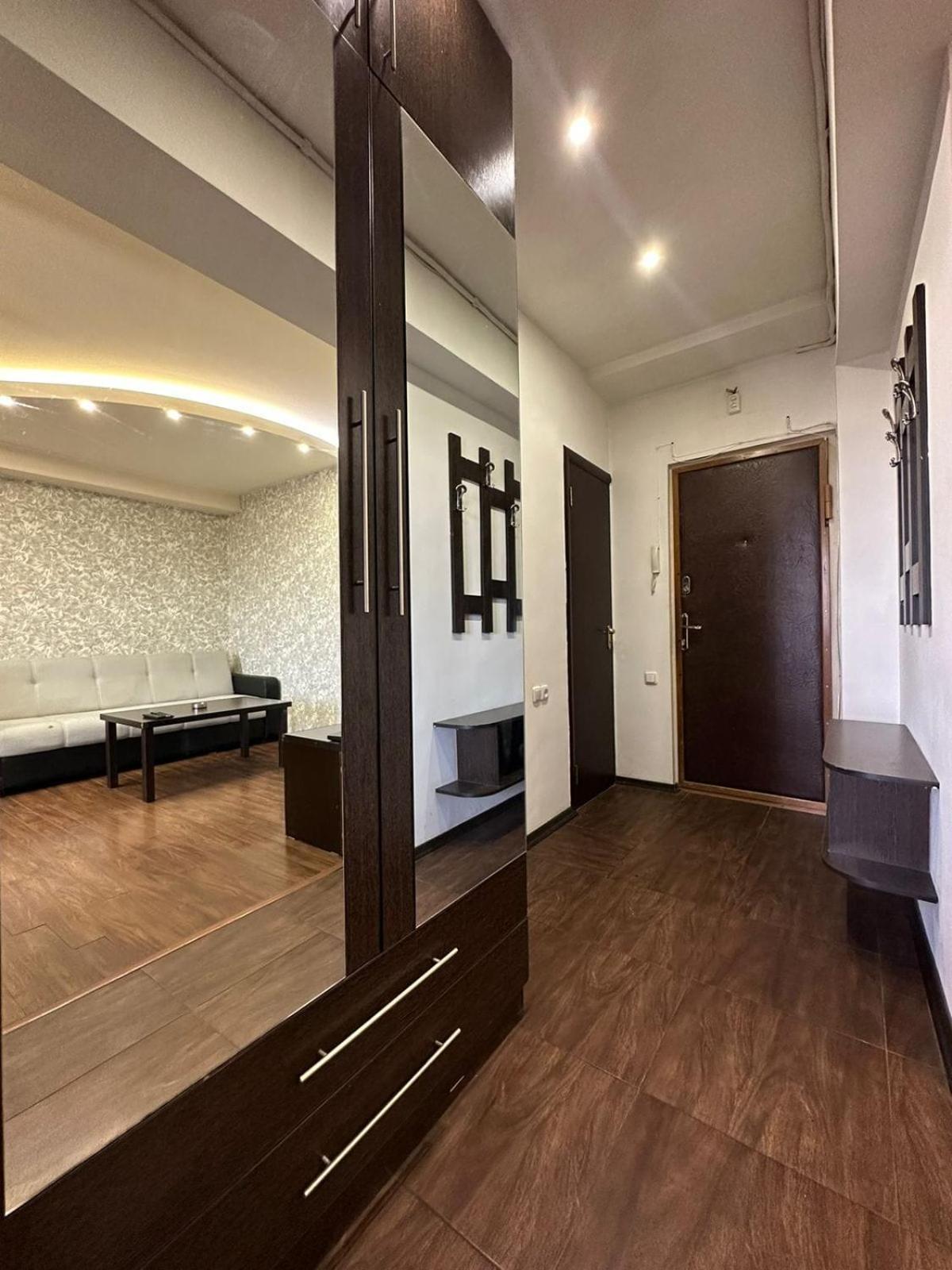 Modern Apartment On Tigran Mets Street,Next To Tashir Trade Centre Yerevan Exterior photo